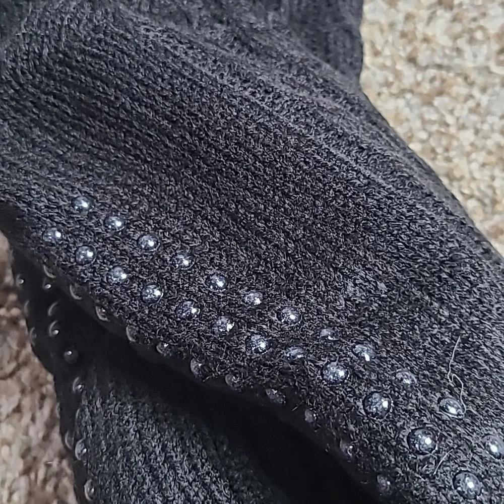 Hunter Black and Red Slipper Socks